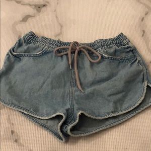 Denim loose and stretchy shorts